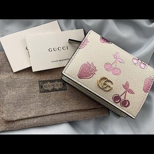 Gucci US Exclusive GG Marmont Wallet